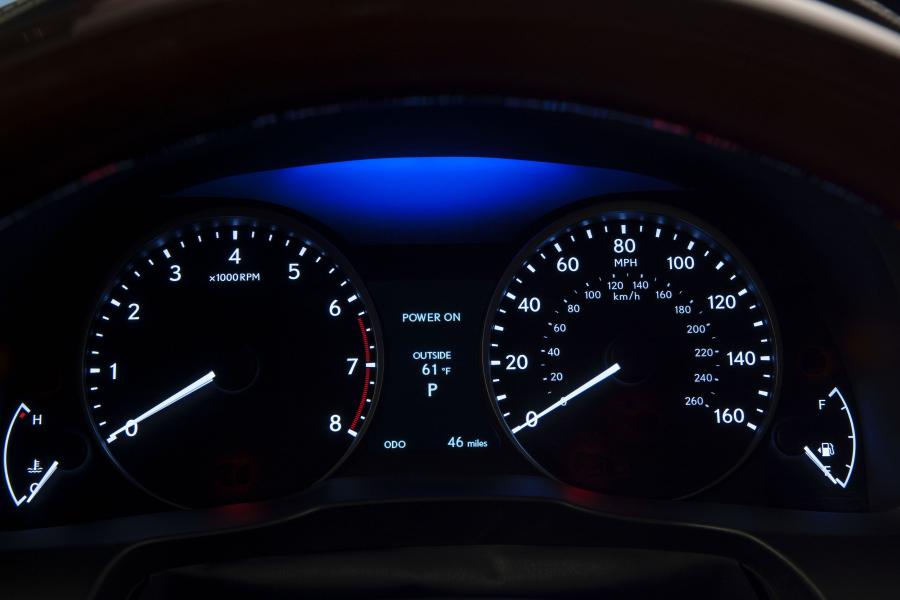  Lexus ES300h 2012 года  (фото 7 из 44)